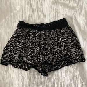 High waist flowy shorts, never worn